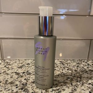 Monat Studio One Frizz- Fix Smoothing Hair Primer